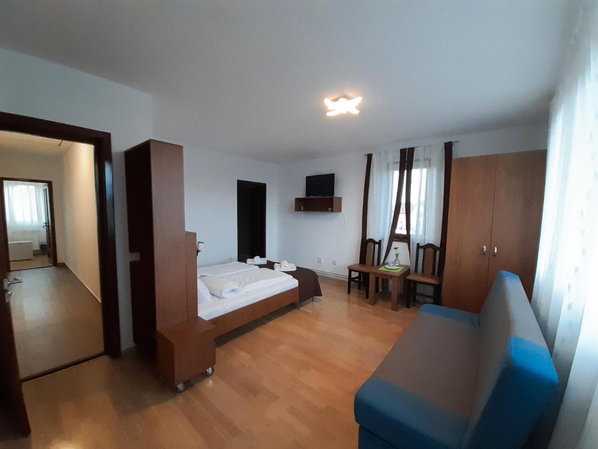 Hotel Mirana-Marginimea Sibiului Cristian  Esterno foto